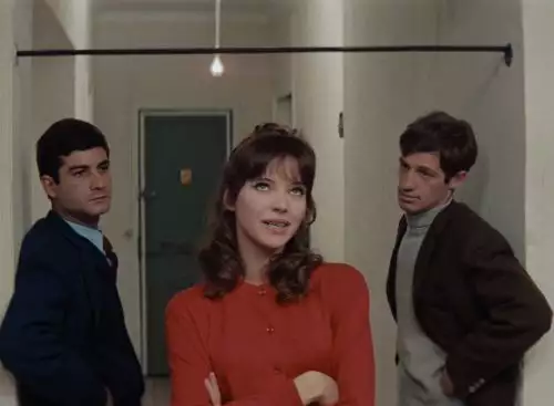UneFemmeEstUneFemme65thAnniversary_134228778533185954_big-cine_deskt.webp