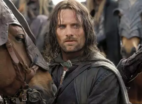 LOTR24_134372400610393842_big-cine_deskt.webp
